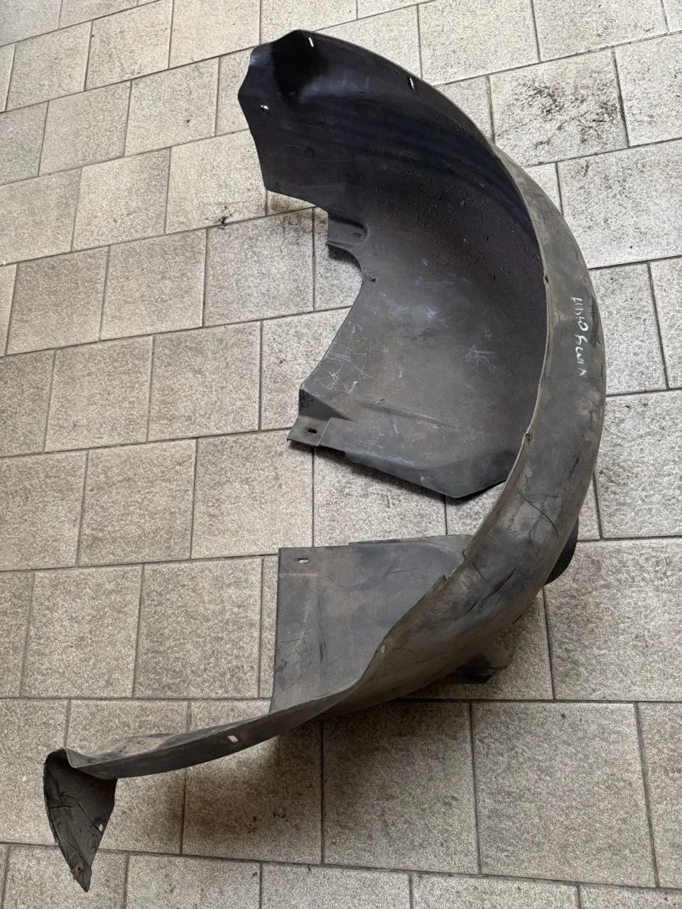 Защита крыла (подкрылок) задний левый Volkswagen Beetle (A4)