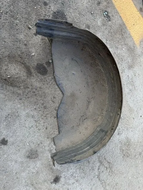 Защита крыла (подкрылок) задний правый Volkswagen T5 2003-2015