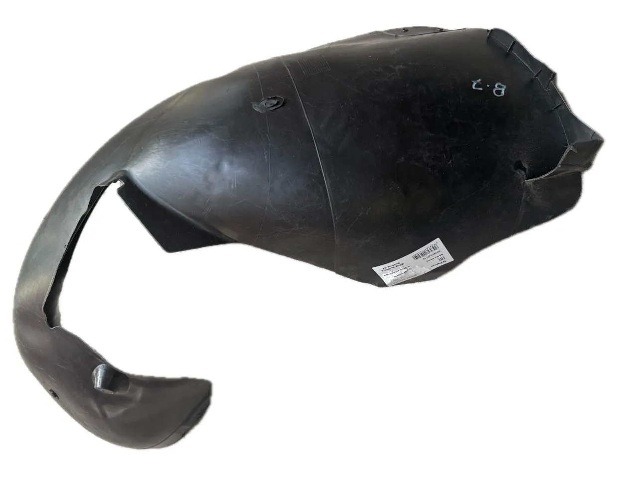 Защита крыла (подкрылок) передний правый Volkswagen Passat B7 2011-2015 задняя часть