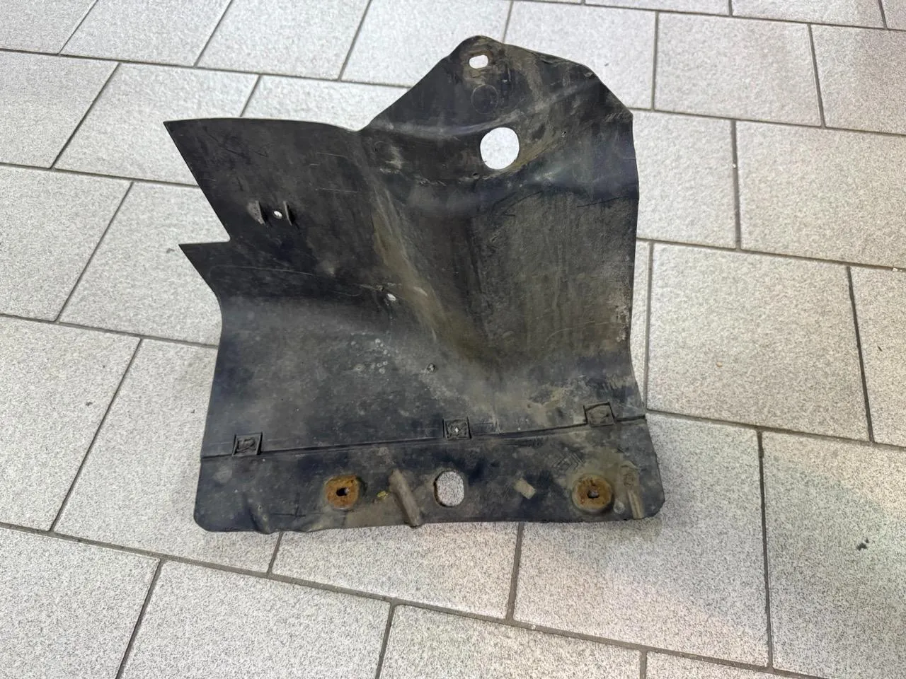 Пластиковая защита двигателя Opel Astra H 2004-2014 боковая правая