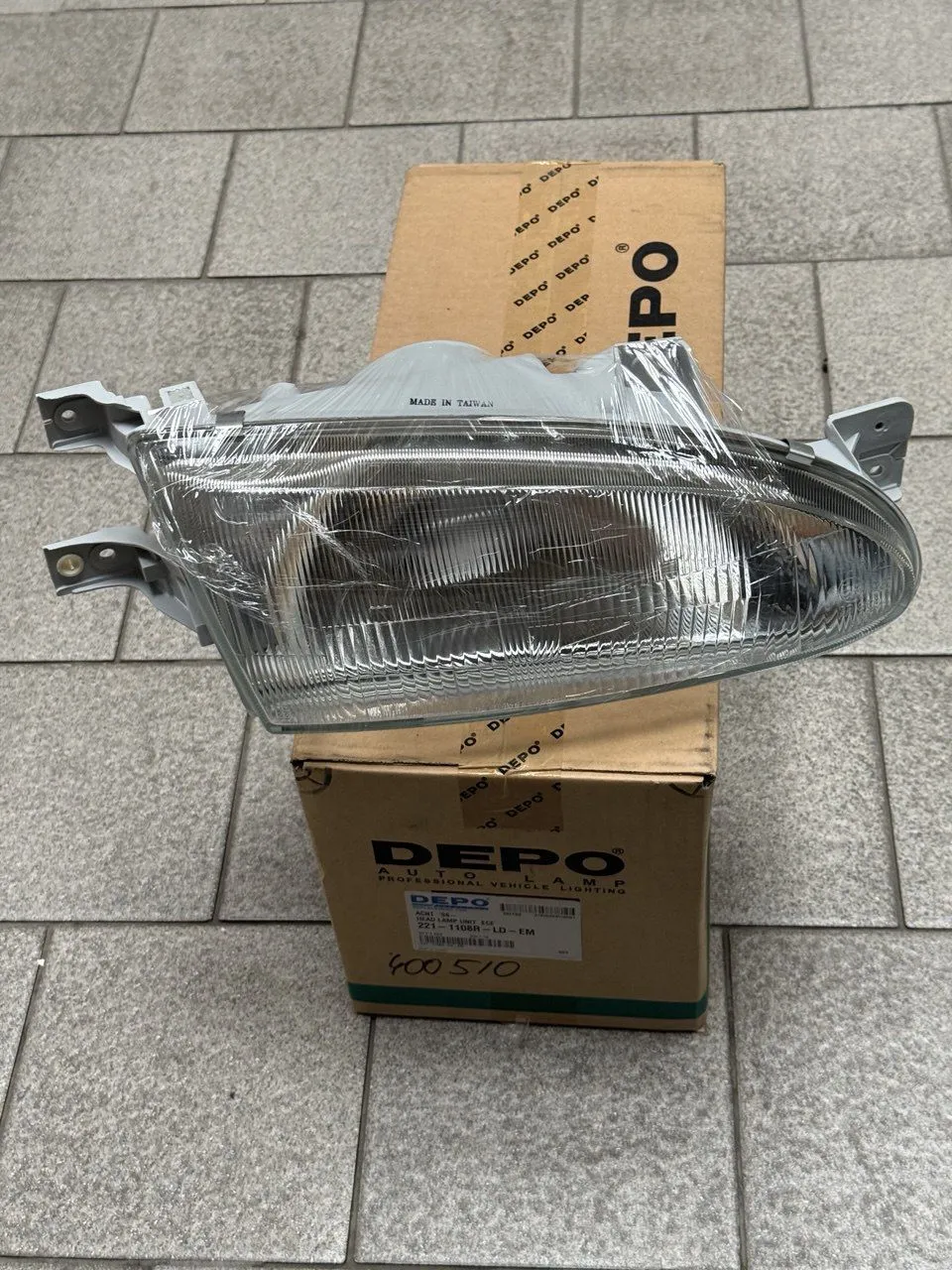 Фара правая Hyundai Accent 1995-1999