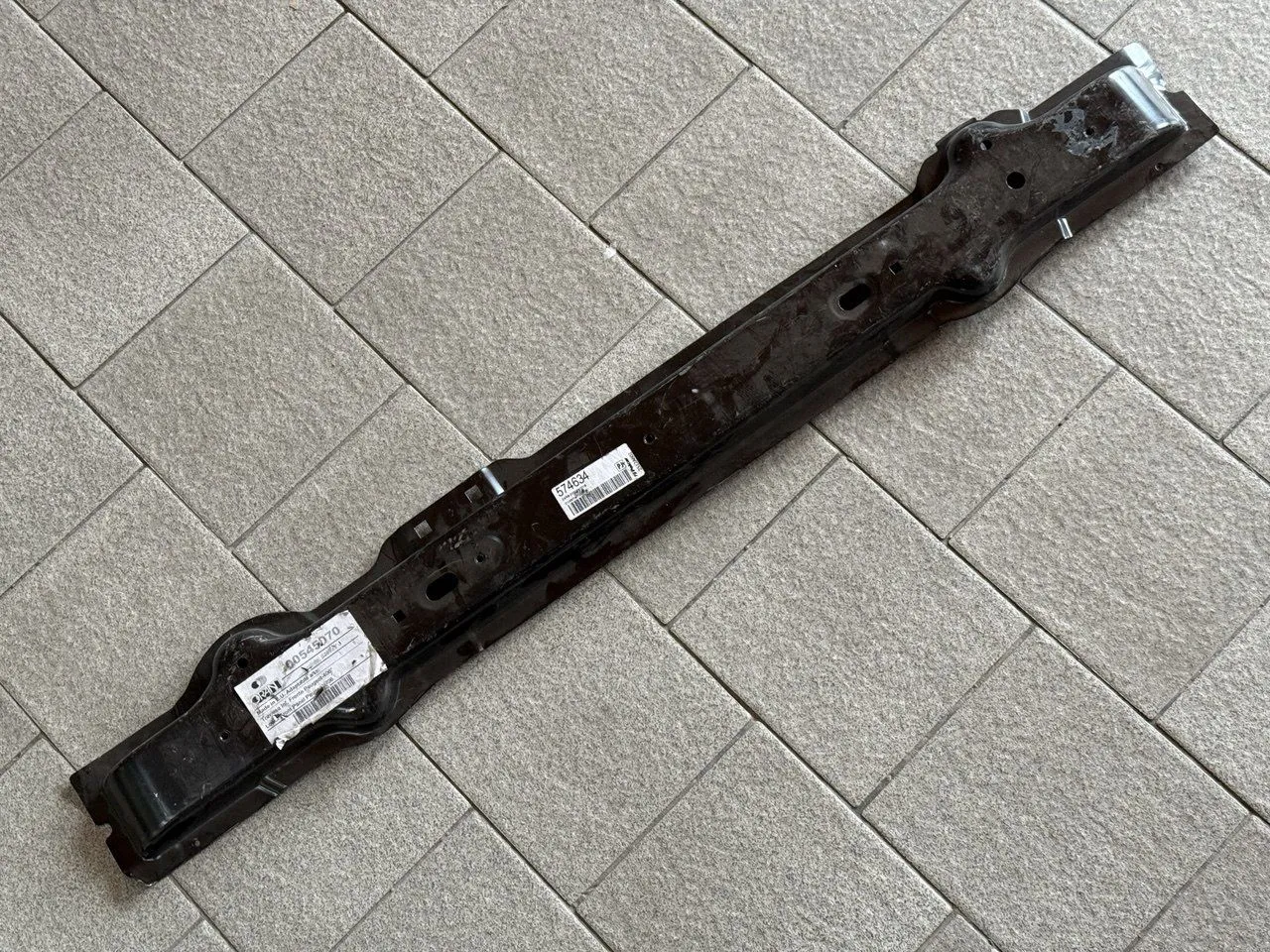 Усилитель бампера Peugeot 406 1995-2005