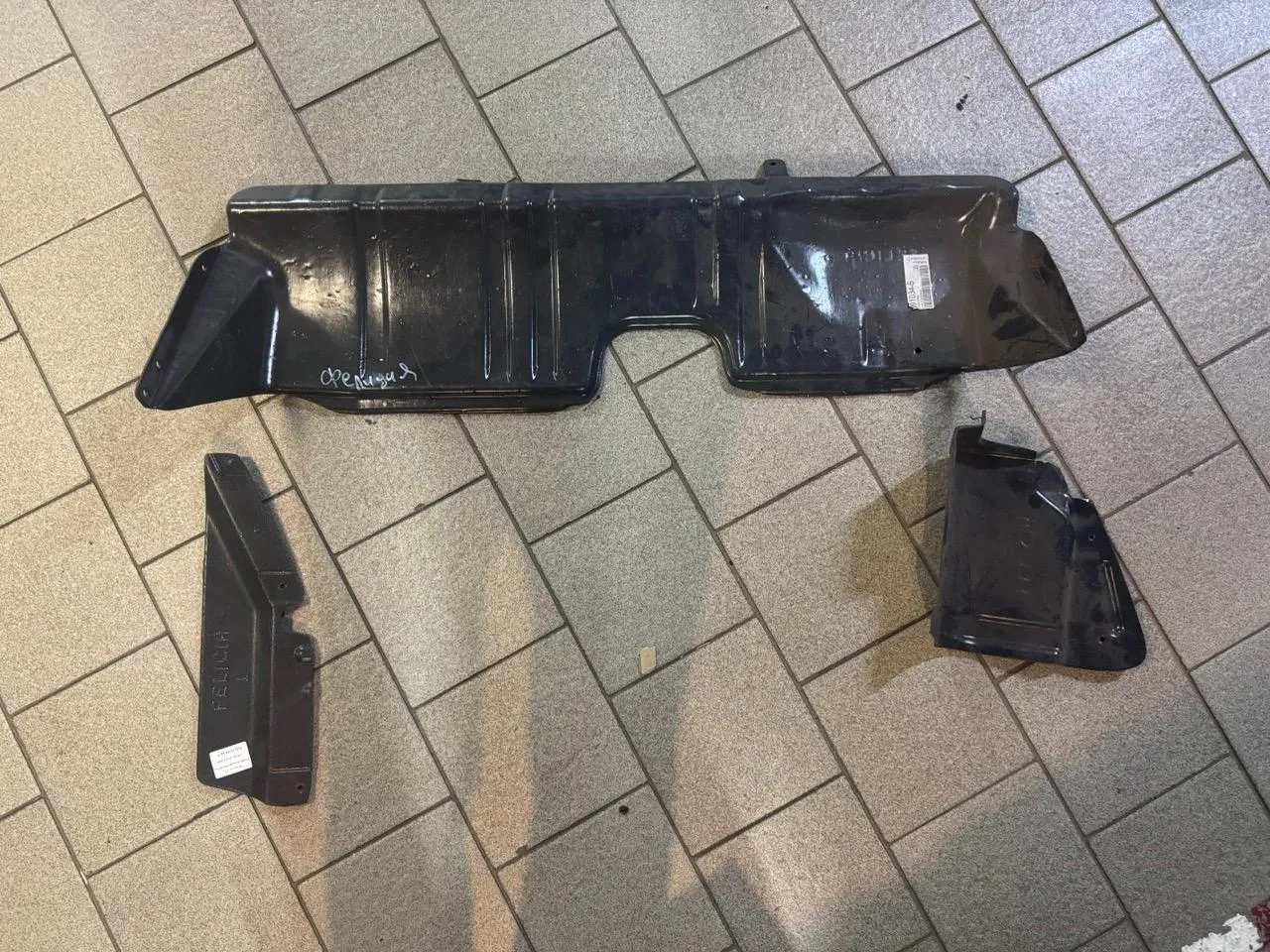 Пластиковая защита двигателя Skoda Felicia 1994-2001 комплект