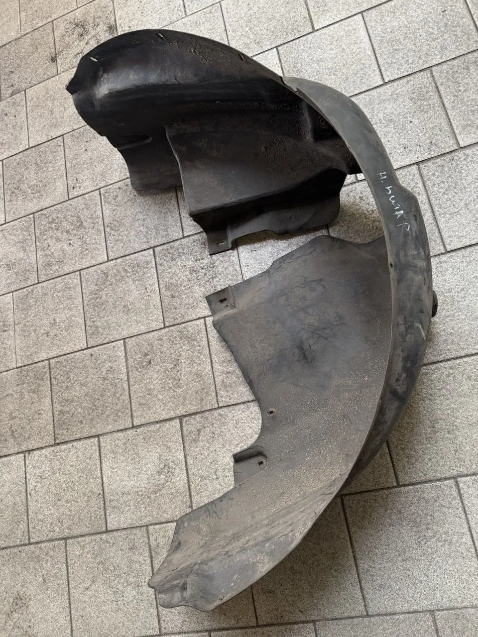 Защита крыла (подкрылок) задний правый Volkswagen Beetle (A4)