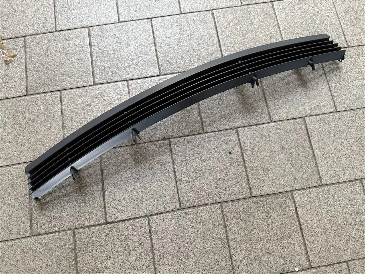 Заглушка (решетка) в бампер передний BMW 3 E36 1990-2000