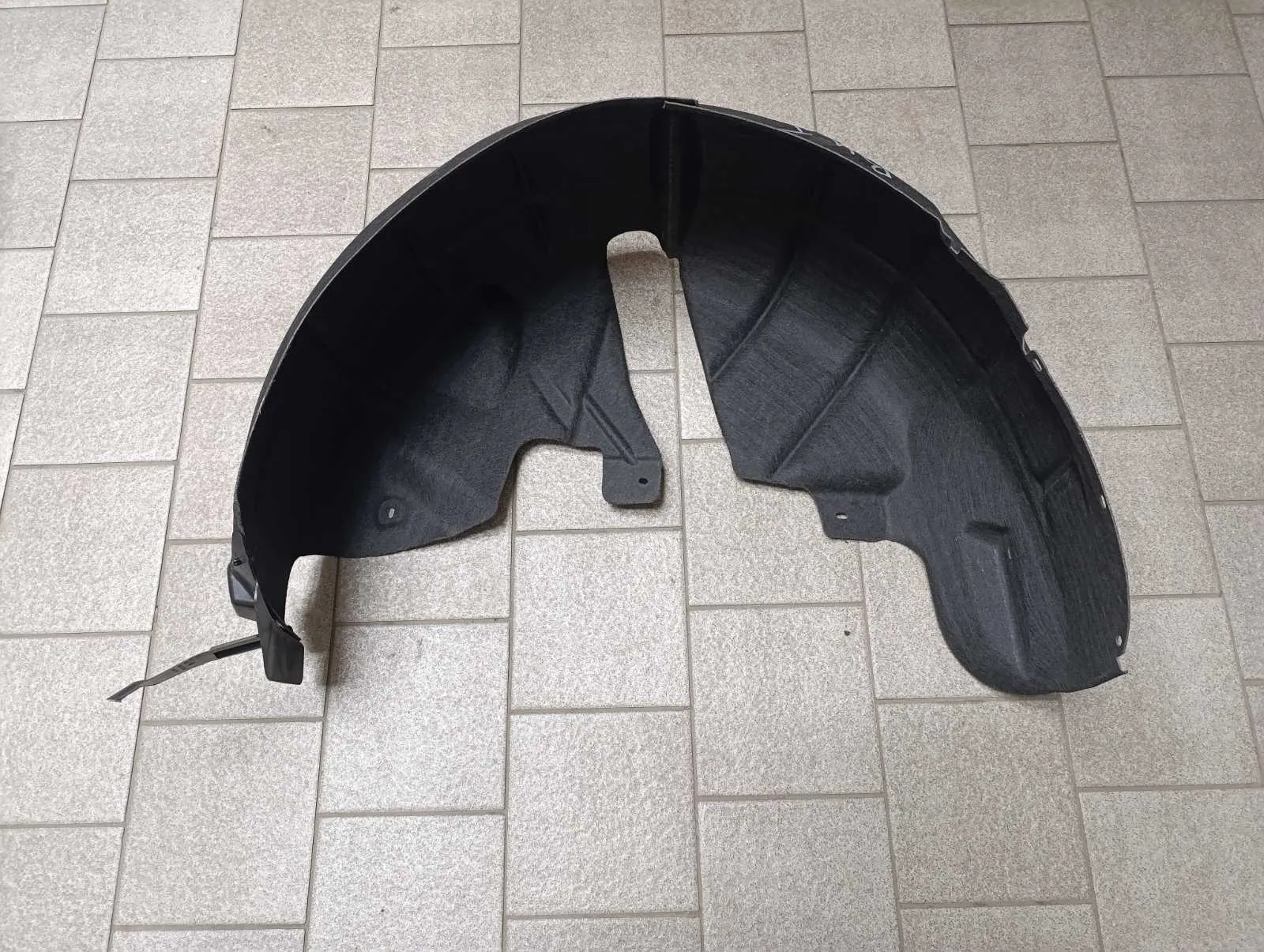 Защита крыла (подкрылок) задний правый Skoda Superb 2 2008-2015