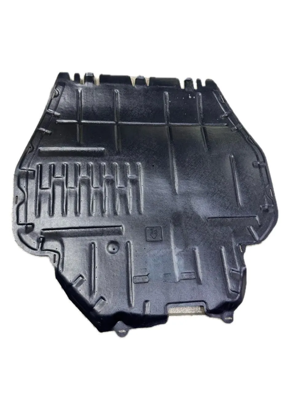 Пластиковая защита двигателя Volkswagen Golf 4 1997-2004