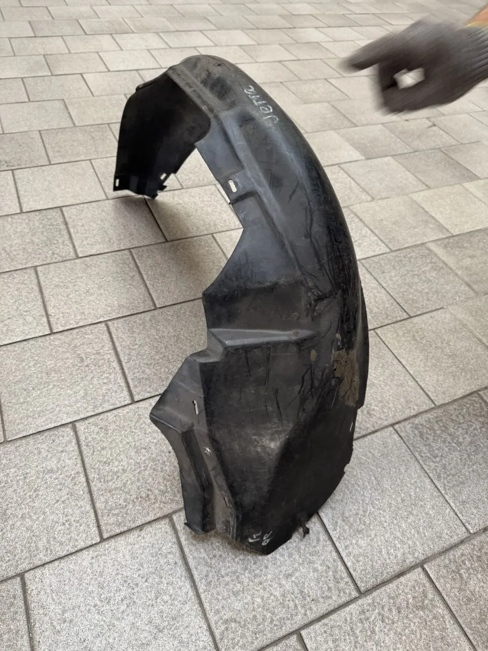 Защита крыла (подкрылок) передний левый Volkswagen Golf 2 1983-1992