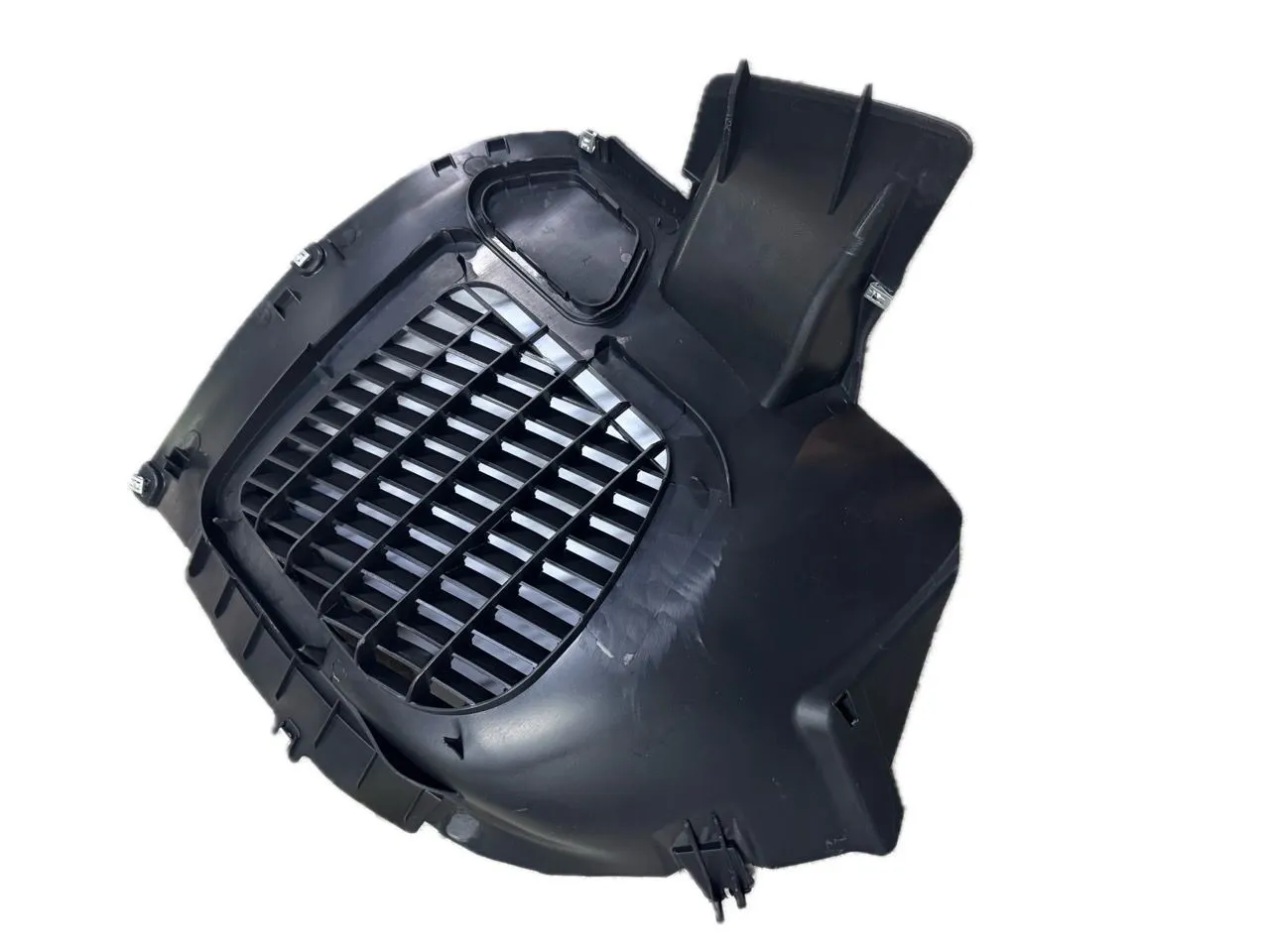 Защита крыла (подкрылок) передний левый Volkswagen Touareg 2 2010-2018 передняя часть