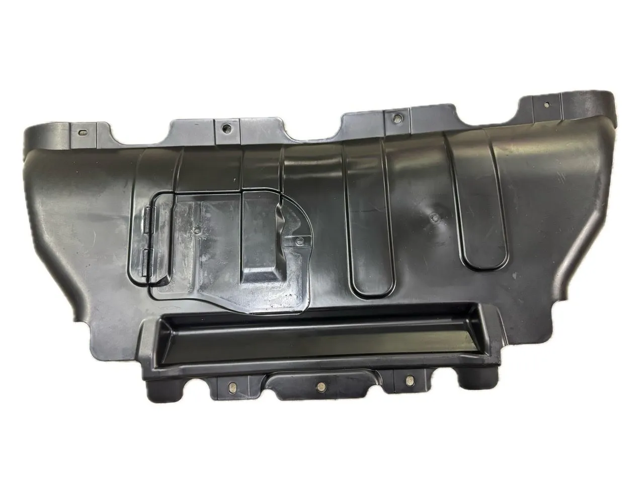 Пластиковая защита под передний бампер Jeep Grand Cherokee 2011-2021