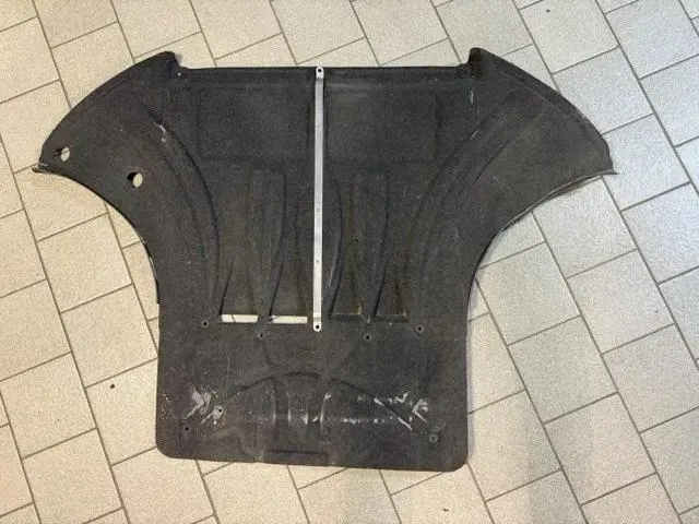 Пластиковая защита двигателя Audi A8 D3 (S8) 2008-2010