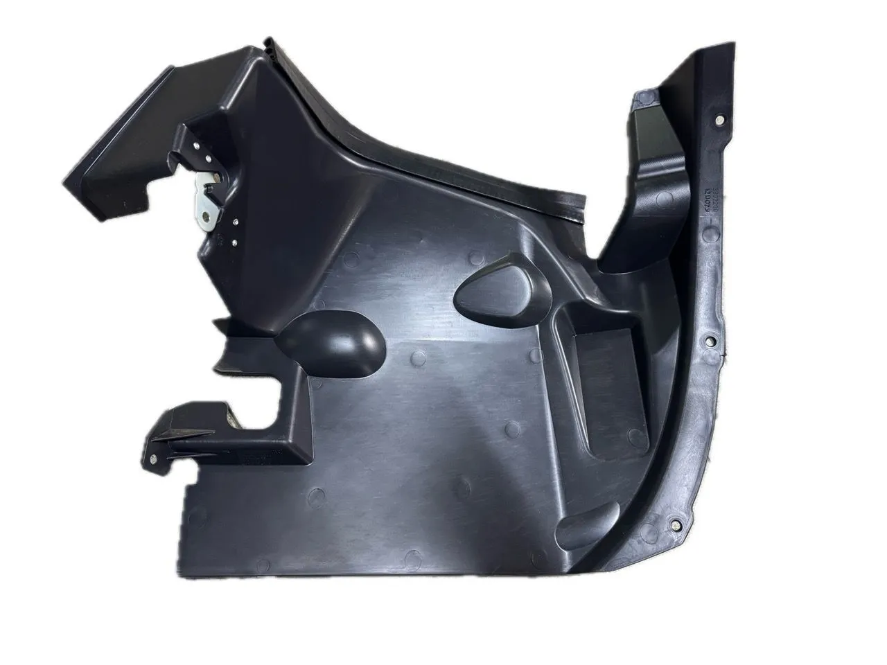 Защита крыла (подкрылок) передний правый Iveco daily 4 2007-2011 верхняя часть 65C/70C