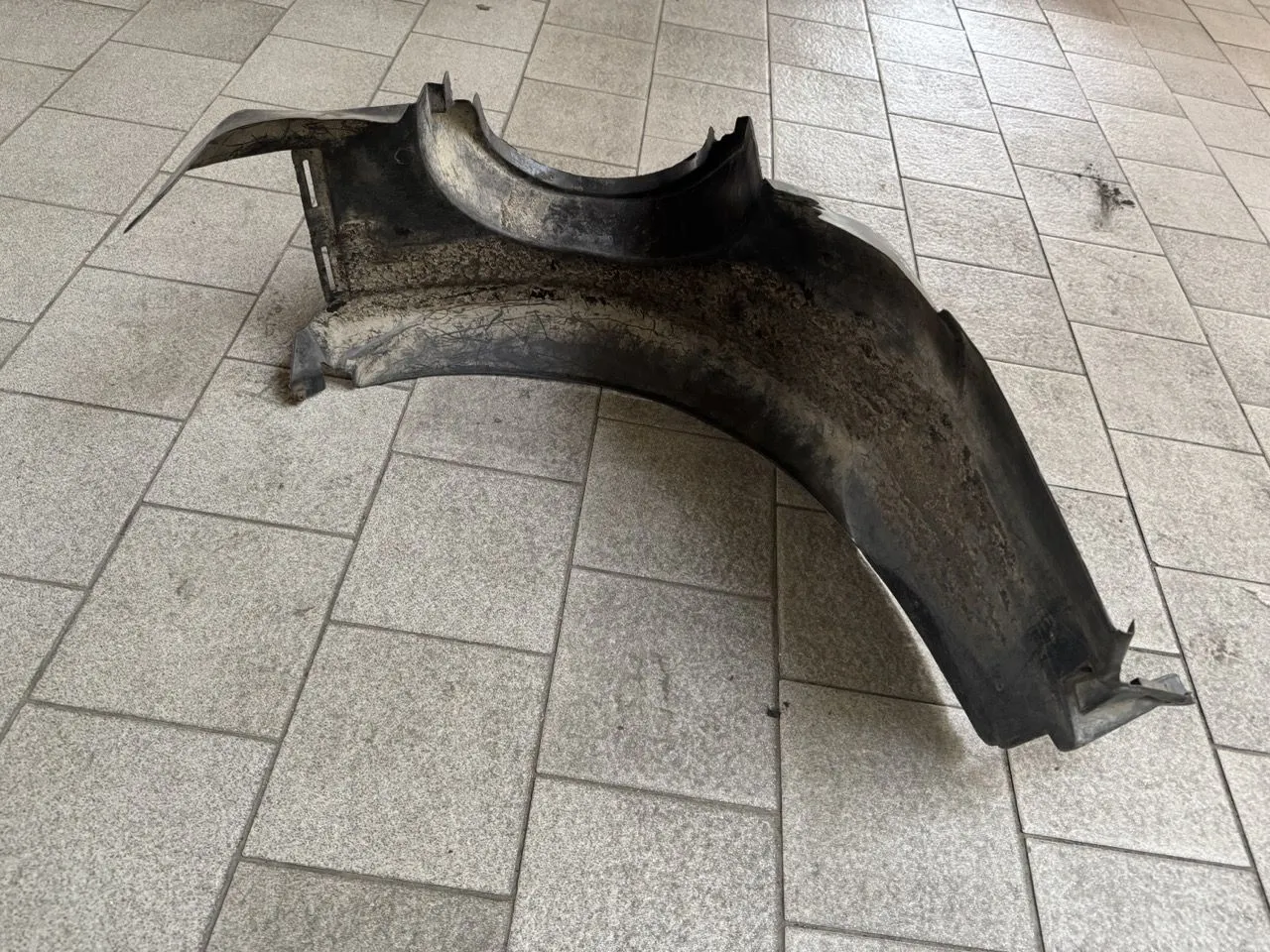 Защита крыла (подкрылок) передний правый Fiat Bravo I задняя часть