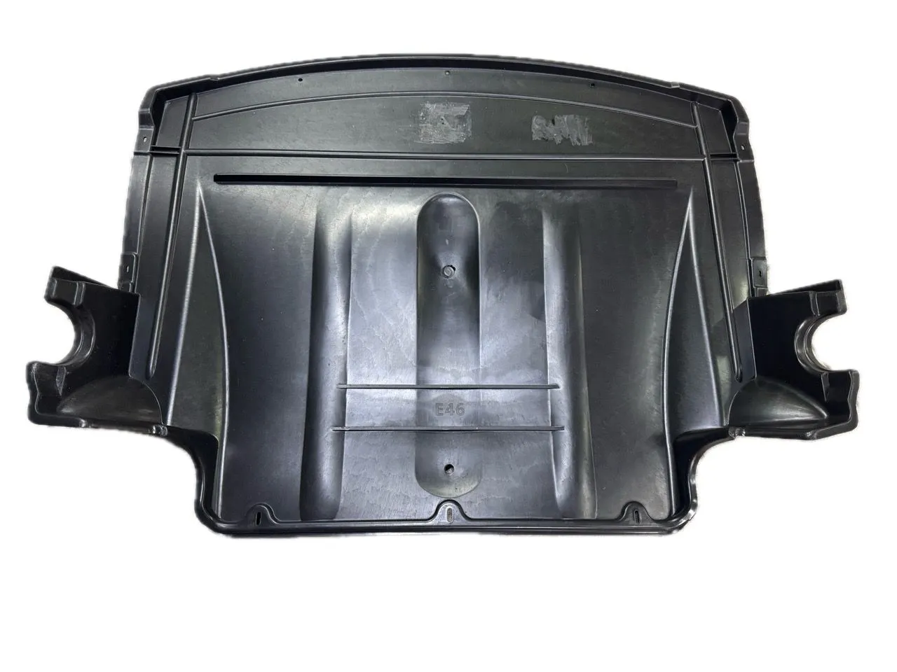 Пластиковая защита двигателя BMW 3 E46 2000-2004