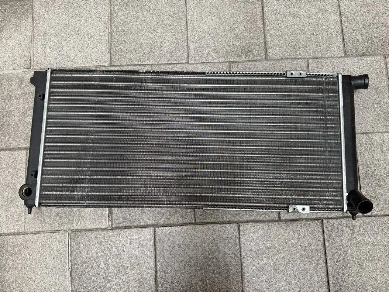 Радиатор охлаждения Volksvagen Golf 1983-1992
