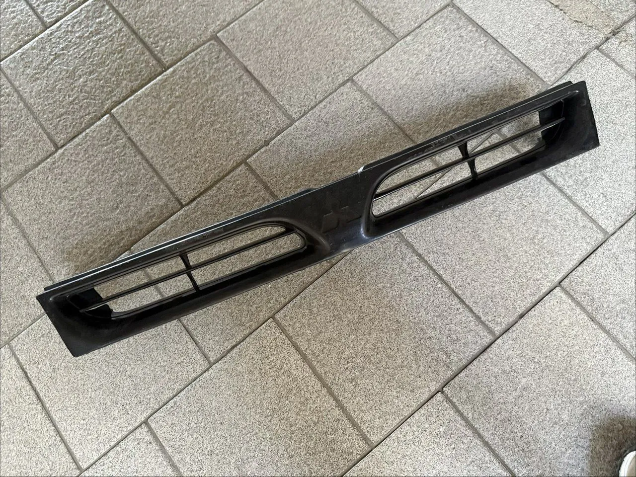 Решетка радиатора к Mitsubishi Lancer 1992-1995