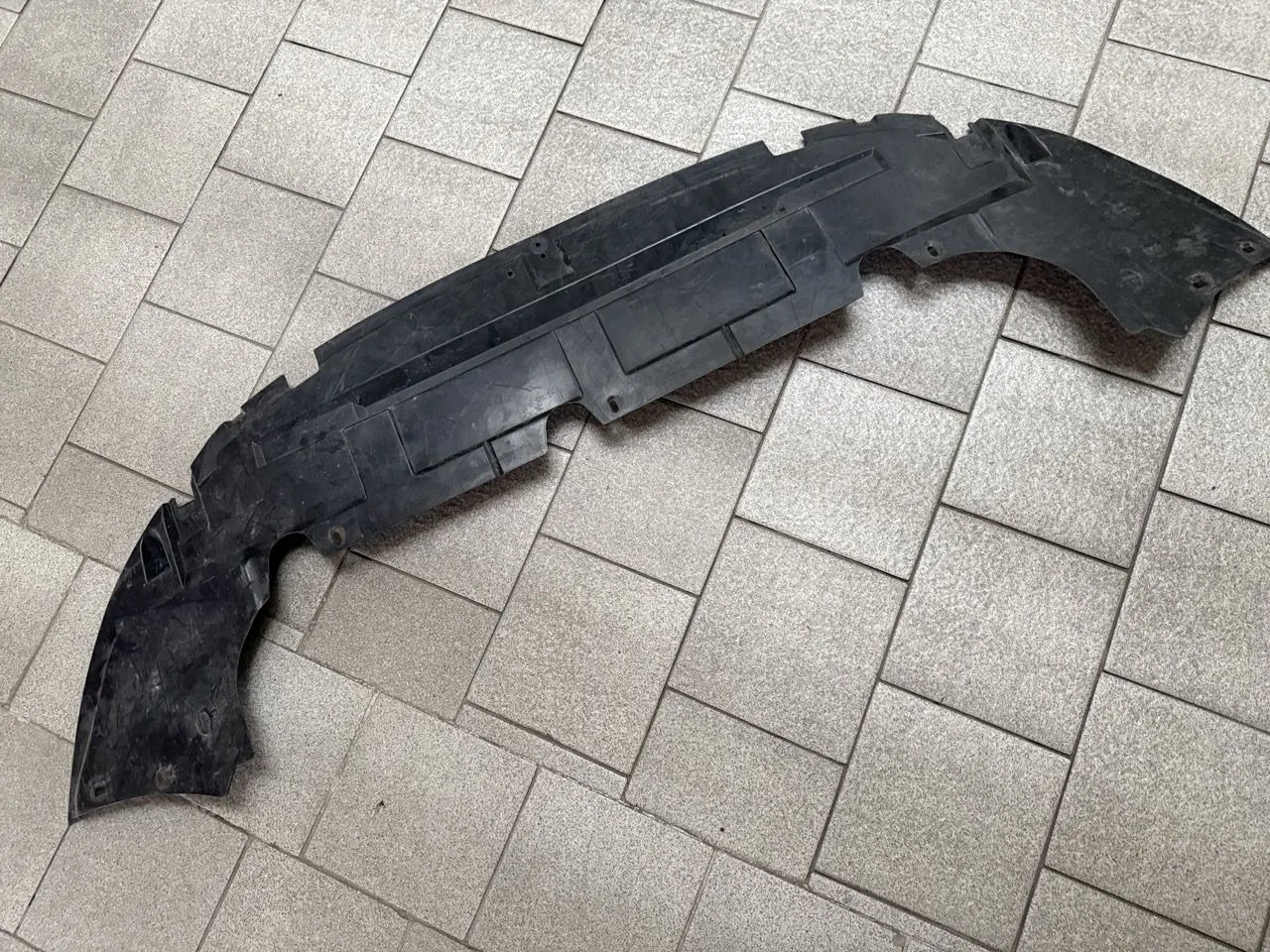 Пластиковая защита под передний бампер Ford Focus 2 2004-2008