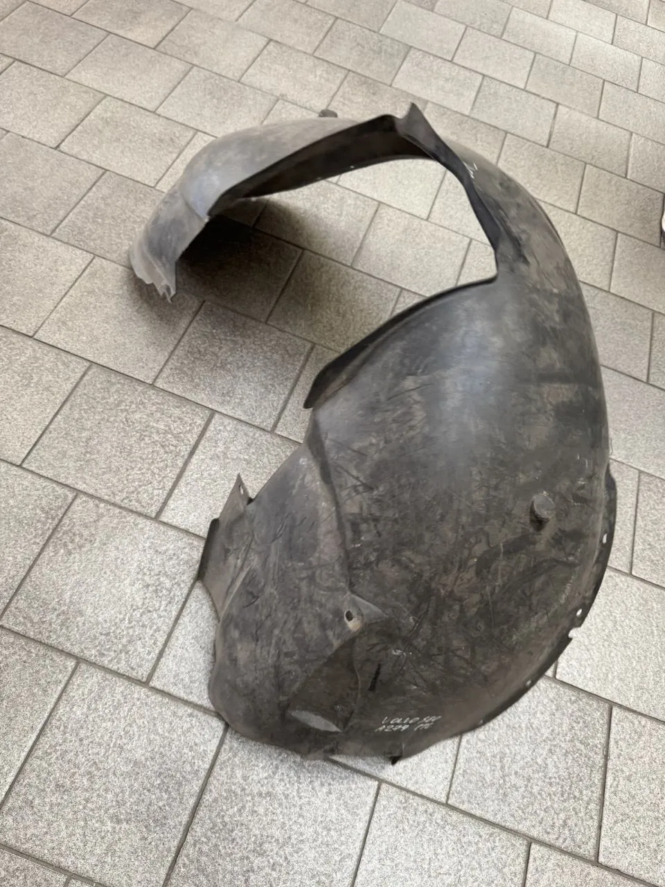 Защита крыла (подкрылок) передний левый Volvo S60 1 2000-2009