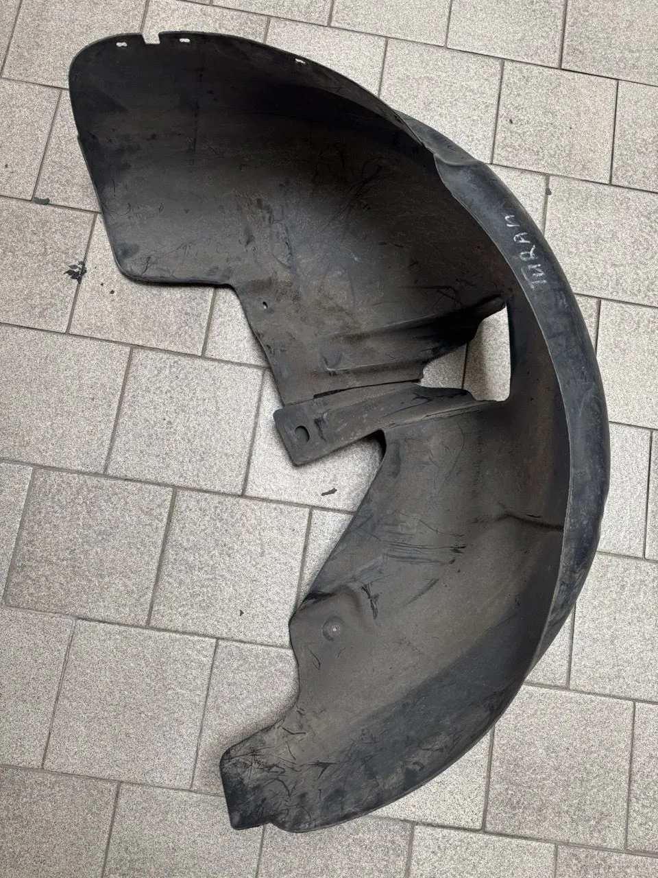 Защита крыла (подкрылок) задний правый Volkswagen Touran (I)