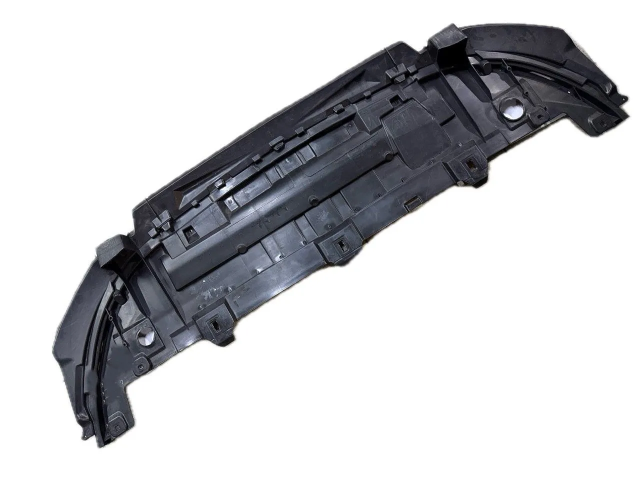 Пластиковая защита под передний бампер Mercedes GLA X156 AMG 2014-2019