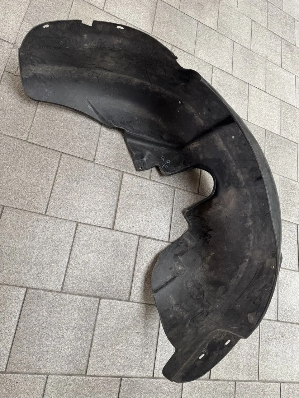 Защита крыла (подкрылок) задний правый Volkswagen Passat B5 2000-2005