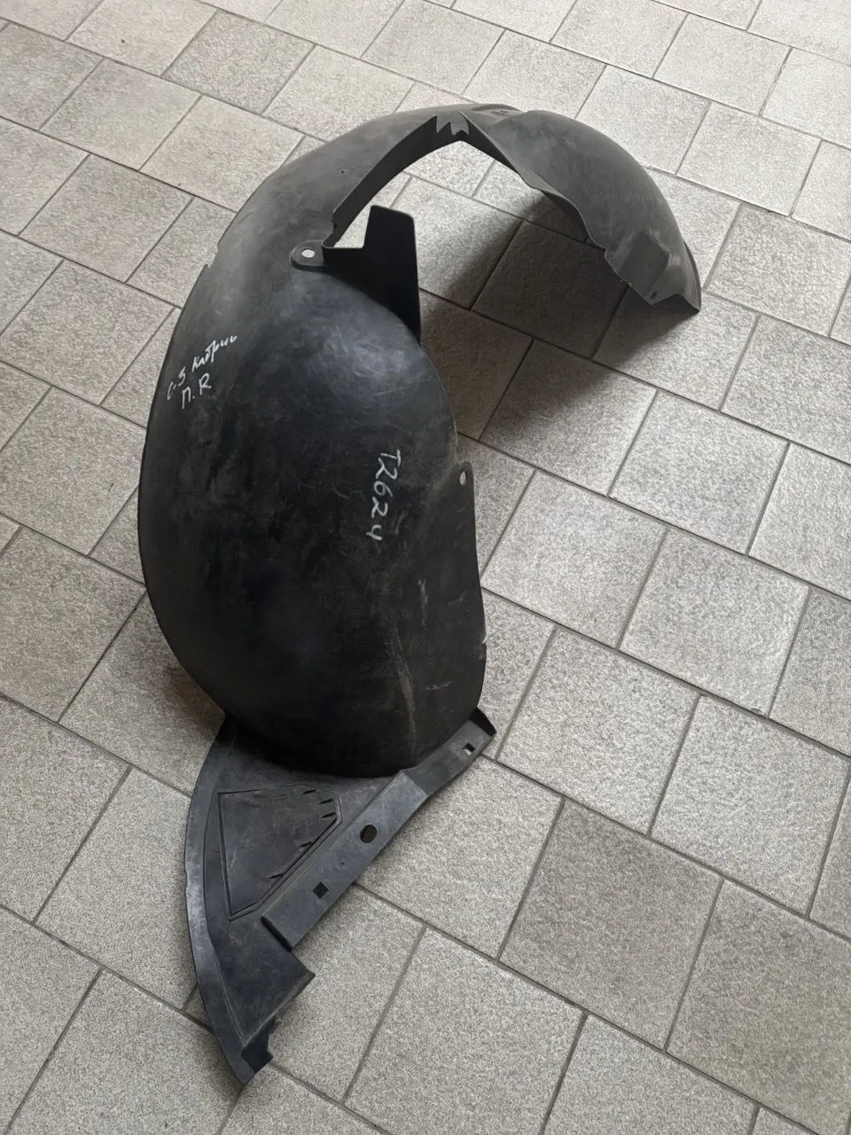 Защита крыла (подкрылок) передний правый Citroen C3 1 2002-2009 кабриолет