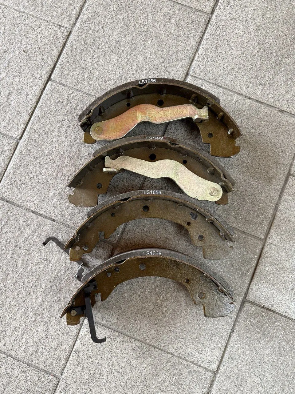 Задние барабанные колодки Volkswagen Transporter T4 1990-2003