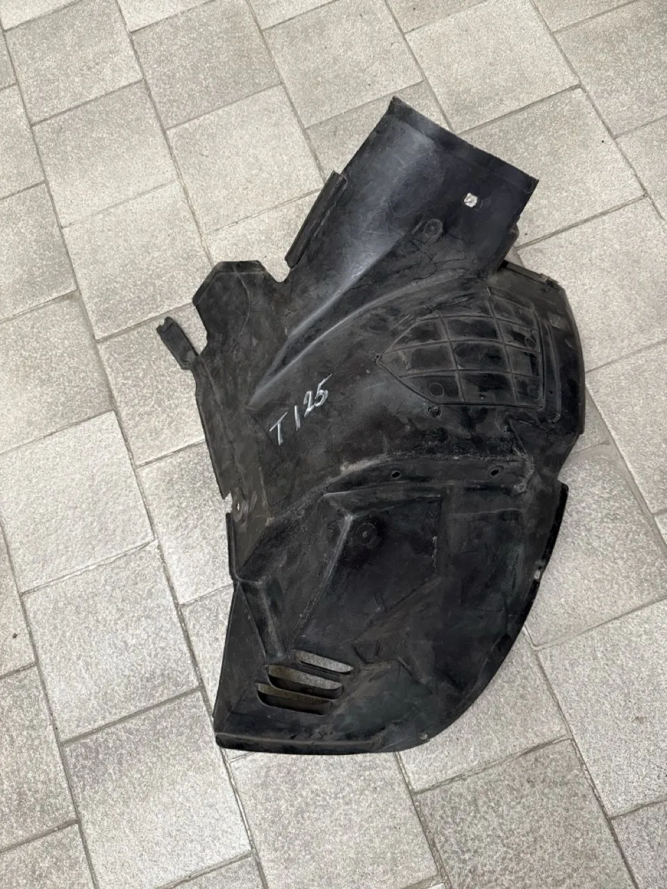 Защита крыла (подкрылок) передний левый Mercedes-Benz A-Класс (W168)