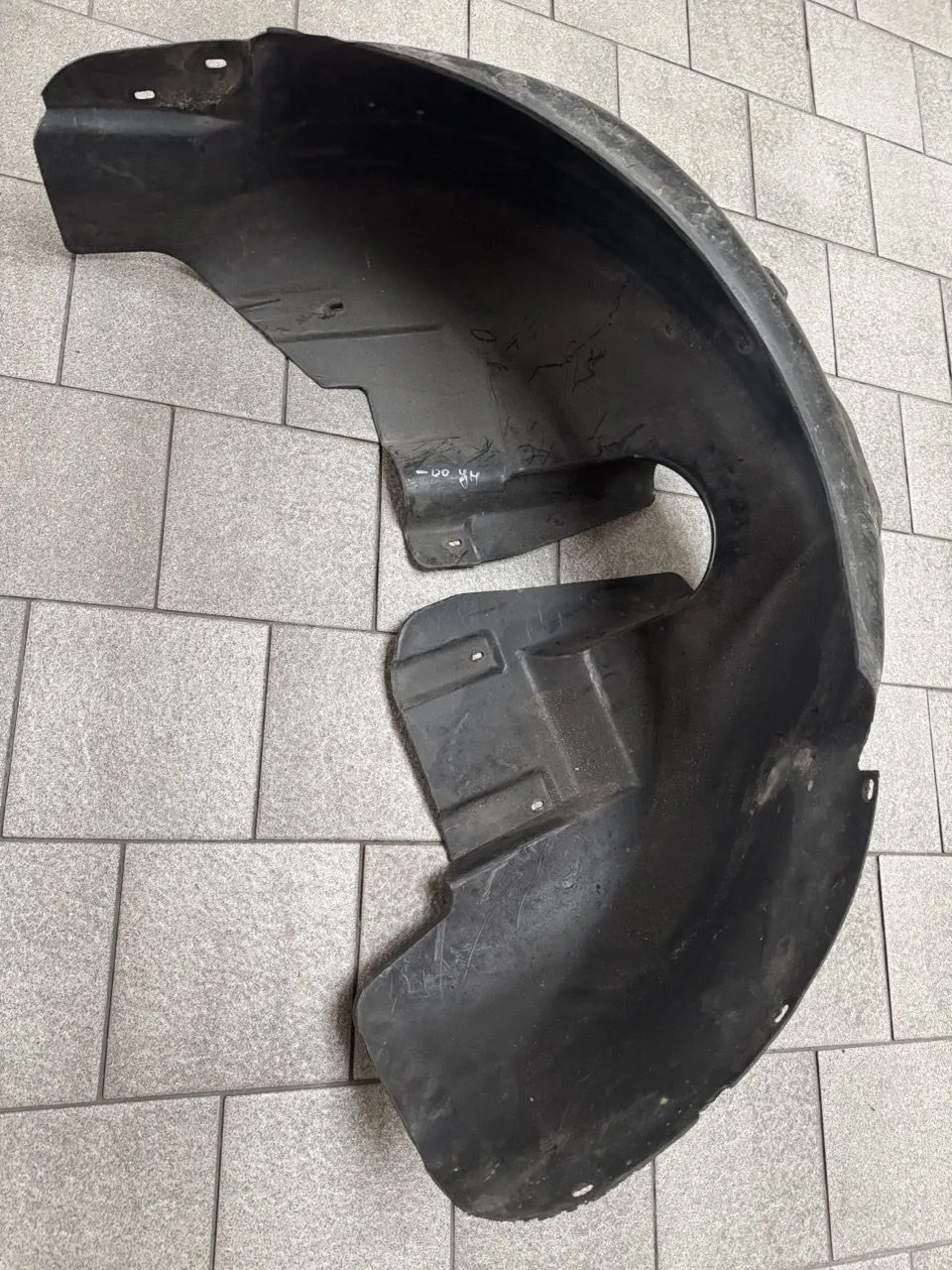 Защита крыла (подкрылок) задний левый Volkswagen Passat B5 1996-2000 универсал