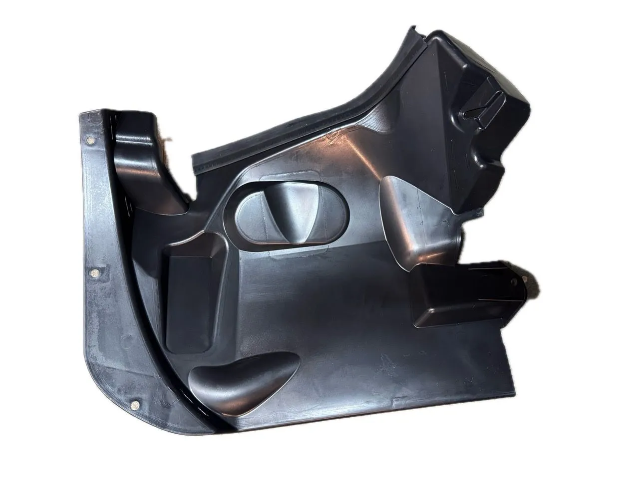 Защита крыла (подкрылок) передний левый Iveco Daily VI 2014- верхняя часть 35C/50C