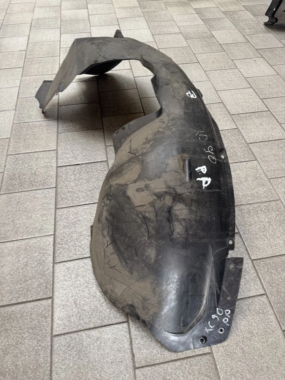 Защита крыла (подкрылок) передний правый Volvo XC90 1 2002-2014