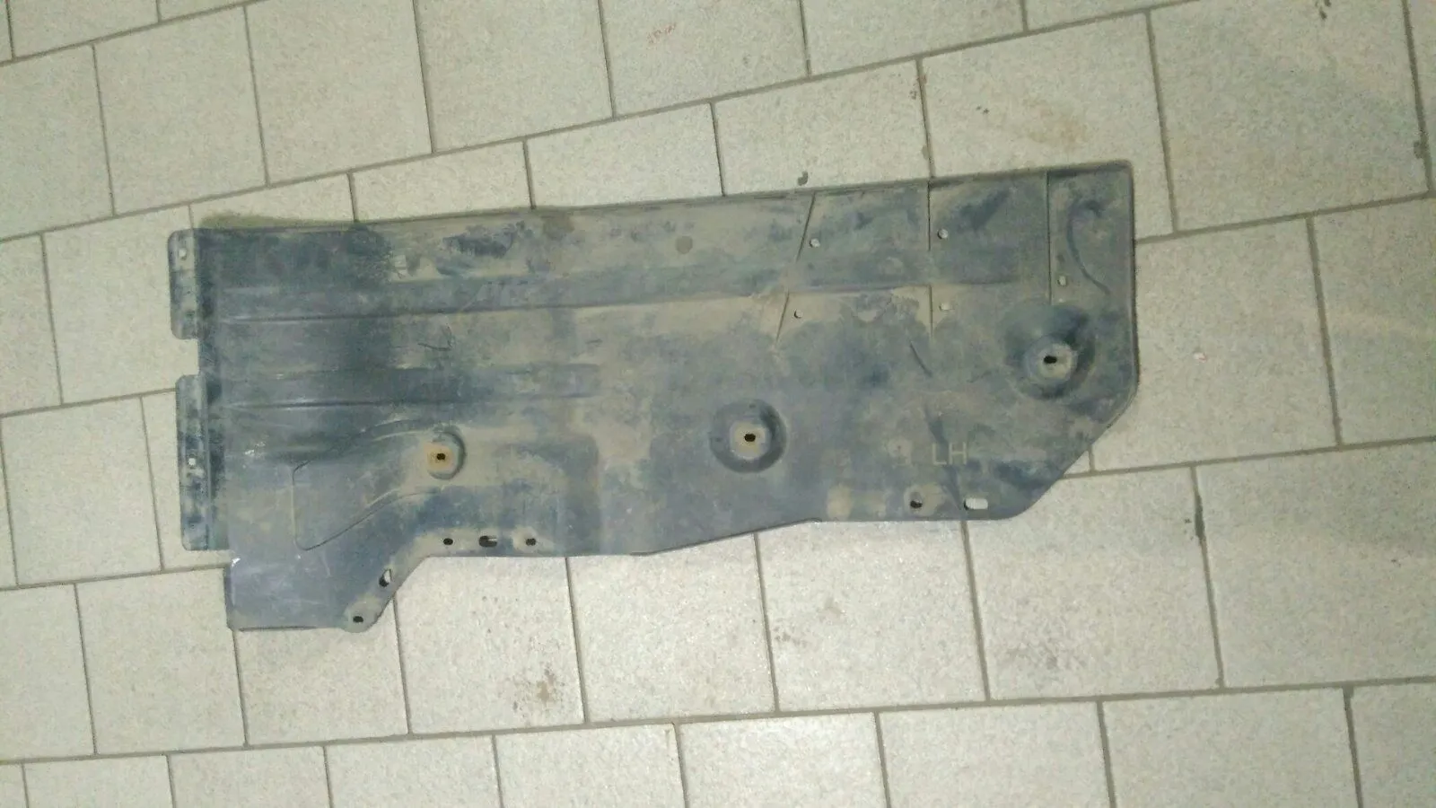 Пластиковая защита двигателя Opel Astra K 2015-2021 нижняя левая