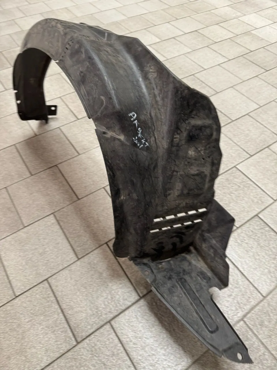 Защита крыла (подкрылок) передний правый Hyundai Accent II (LC)