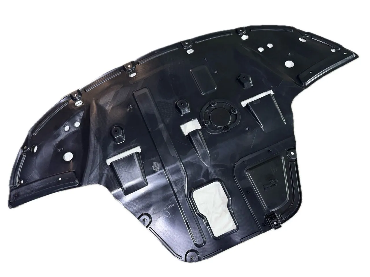 Пластиковая защита двигателя и кпп Hyundai Sonata (DN8) 2019-