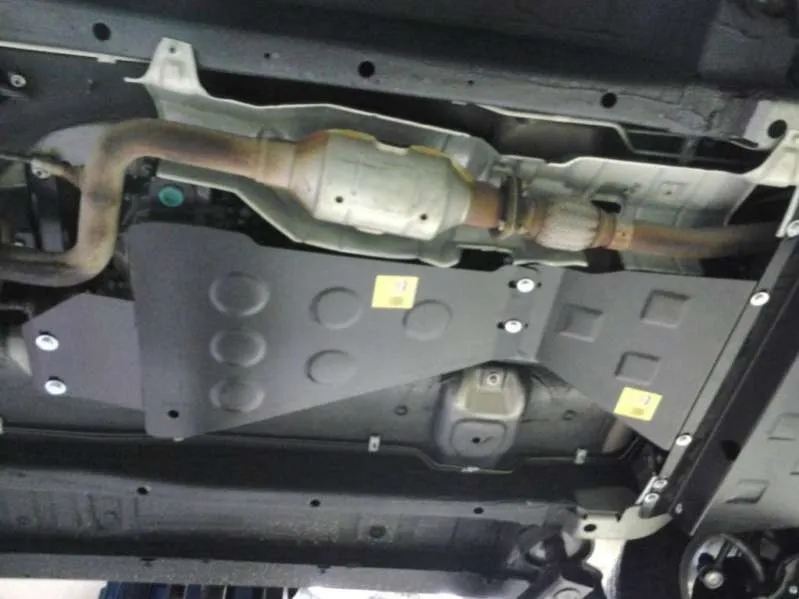 Металлическая защита раздаточной коробки Chevrolet Niva 2002-2020