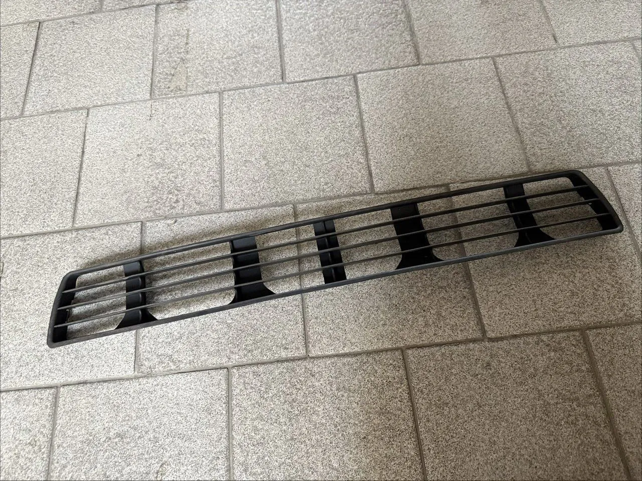 Решетка в бампер передний к Audi A4 B5 1994-1998