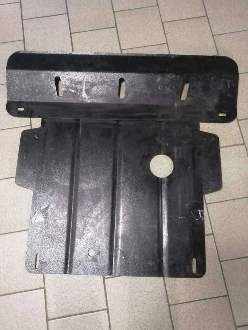 Металлическая защита двигателя и кпп Volkswagen Golf IV (Mk4)