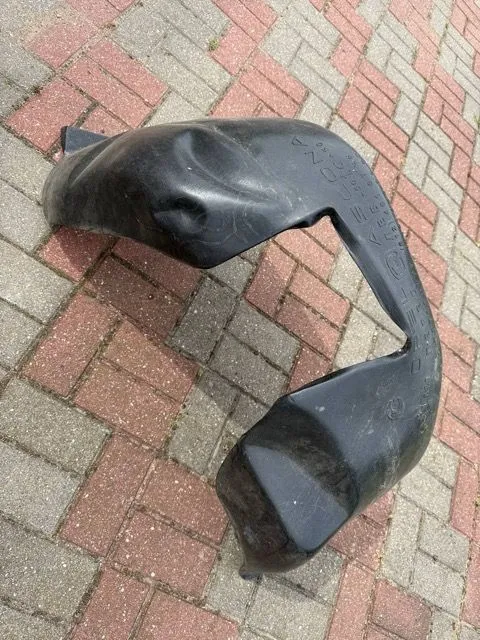 Защита крыла(подкрылок) передний левый Opel Ascona 1981-1988