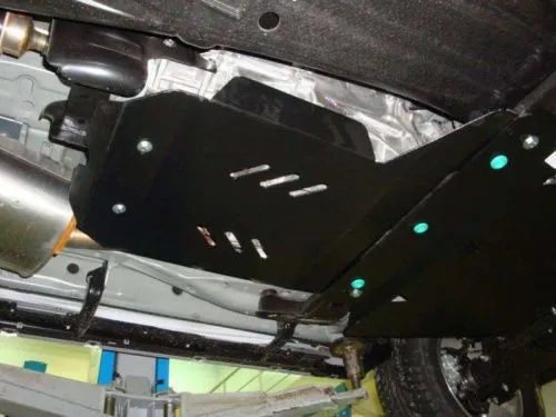 Металлическая защита раздаточной коробки Mitsubishi Pajero 4 2006-