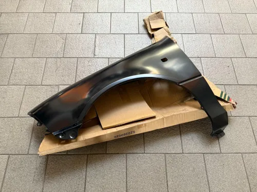 Крыло переднее левое к Suzuki Swift 1988-1996