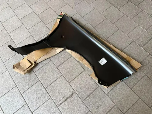 Крыло переднее левое к Suzuki Swift 1988-1996