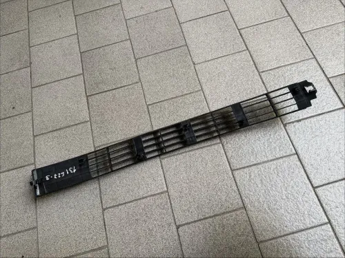 решетка в бампер передний к Audi 100 1990-1994