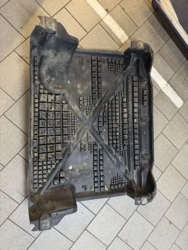 Пластиковая защита  Volkswagen Crafter 1 2006-2017