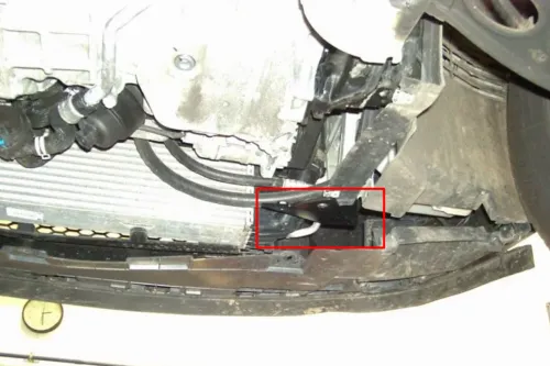 Металлическая защита двигателя Renault Trafic 3 2014-