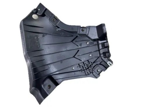 Пластиковая защита под передний бампер Mercedes E W213 2016-2020 правая часть