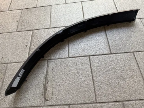 Накладка на бампер передняя левая Volkswagen Passat 1996-2000