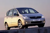 Пластиковая защита под передний бампер Toyota Corolla VERSO 1 2001-2004
