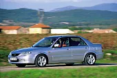 Защита крыла (подкрылок) передний правый Mazda 323 BJ 2000-2003