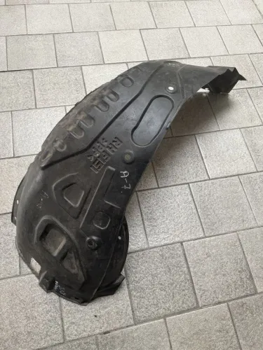 Защита крыла (подкрылок) передний правый Mazda RX-8 (FE/SE) задняя часть
