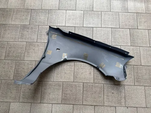 Крыло переднее левое Suzuki Swift 1996-2005